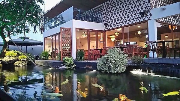 3 thiết kế quán cafe cá koi đẹp đạt lợi nhuận cao - 22 3 thiết kế quán cafe cá koi đẹp đạt lợi nhuận cao - 21