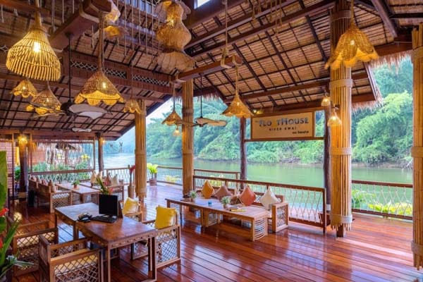 thiet-ke-nha-hang-noi-tren-song